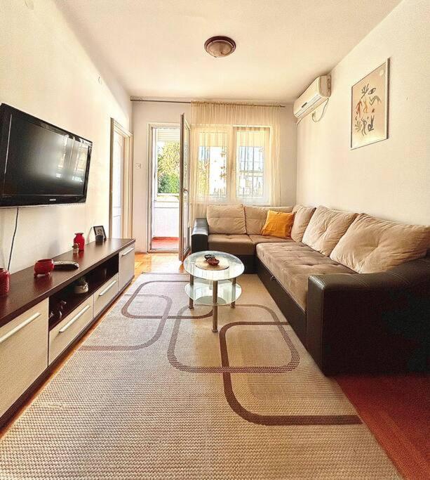 Cozy, Charming One Bedroom Apt Podgorica Eksteriør billede